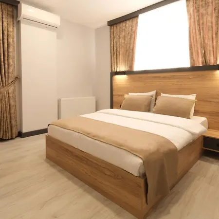 Sirius Deluxe 4*